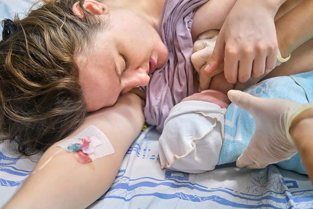 10 Postpartum Bras and Underwear To Help You Ease Into the “Fourth  Trimester” - Pregnancy & Newborn Magazine